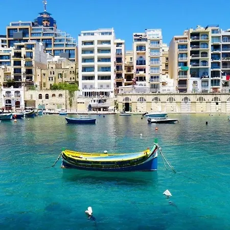 Stylish 3 Bedroom In St Julians Апартаменты *