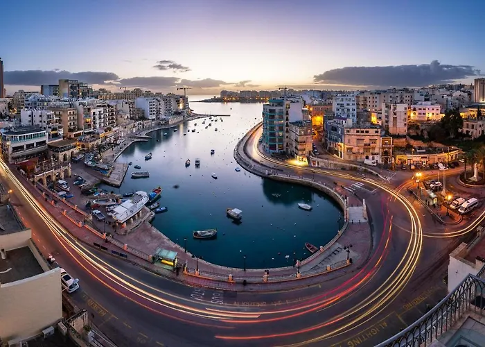 Stylish 3 Bedroom In St Julians *