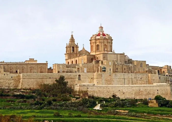 Stylish 3 Bedroom In St Julians * Saint Julian's